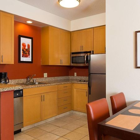 Residence Inn Kansas City Airport Exterior foto
